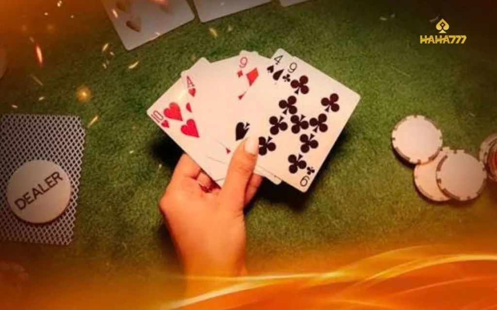 Texas Holdem vs. Omaha: Which Online Poker Game To Play